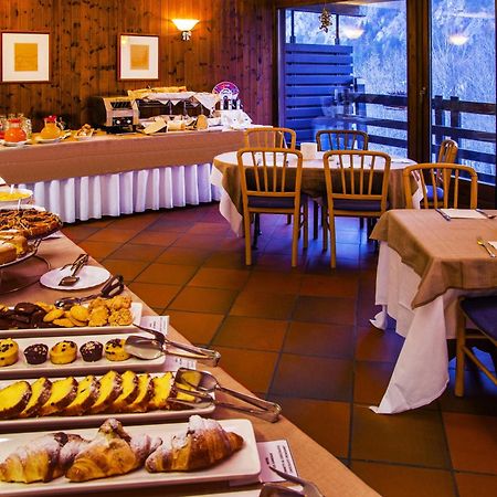 Hotel Les Jumeaux Courmayeur Eksteriør billede