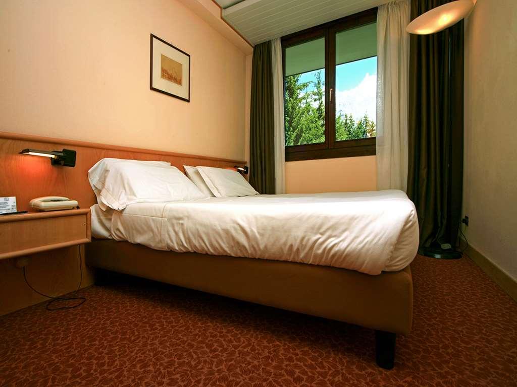 Hotel Les Jumeaux Courmayeur Værelse billede