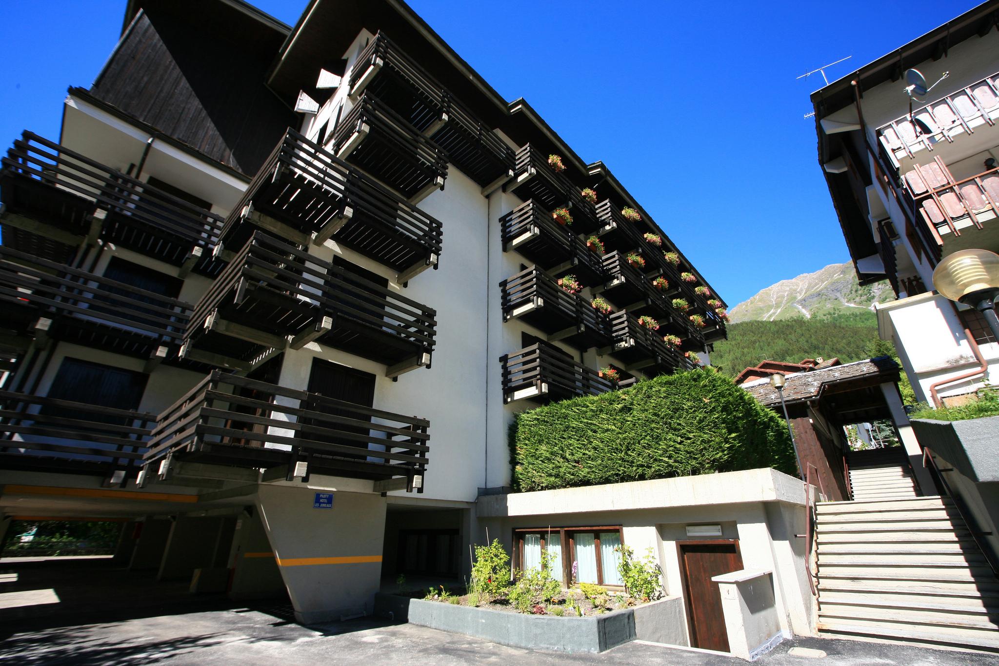 Hotel Les Jumeaux Courmayeur Eksteriør billede