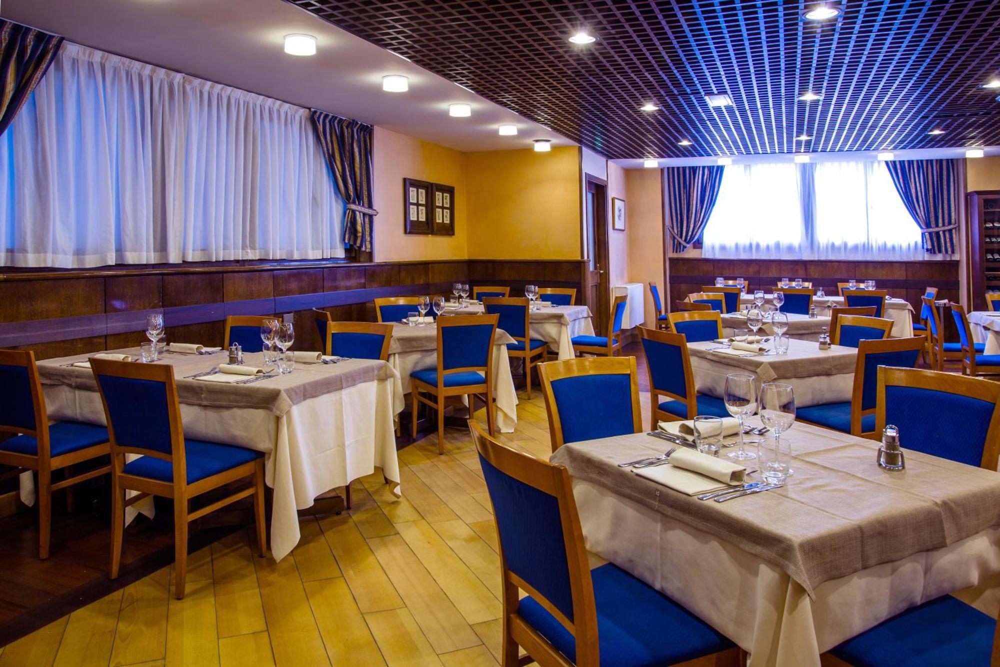Hotel Les Jumeaux Courmayeur Eksteriør billede