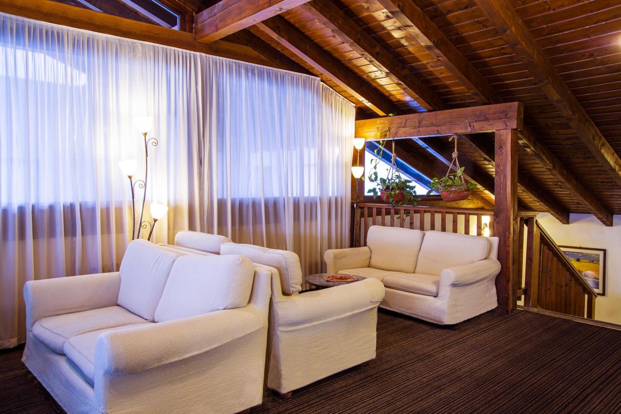Hotel Les Jumeaux Courmayeur Eksteriør billede