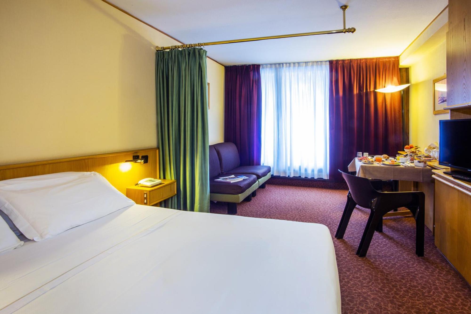 Hotel Les Jumeaux Courmayeur Eksteriør billede