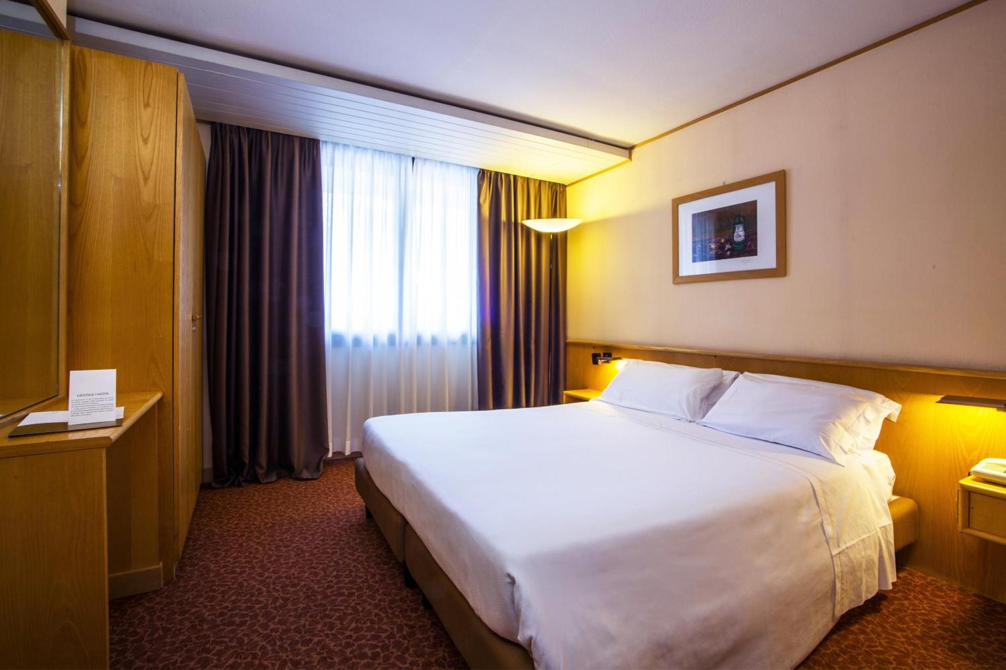 Hotel Les Jumeaux Courmayeur Eksteriør billede