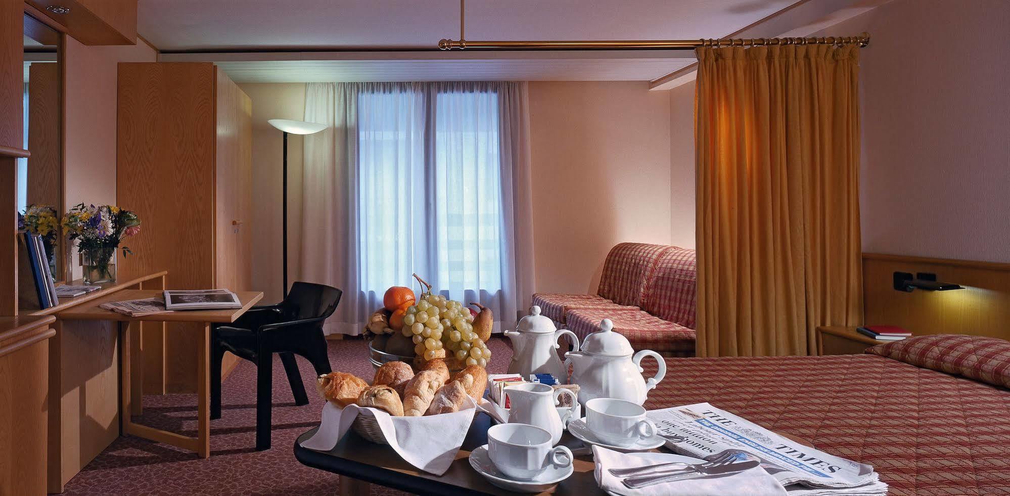 Hotel Les Jumeaux Courmayeur Værelse billede